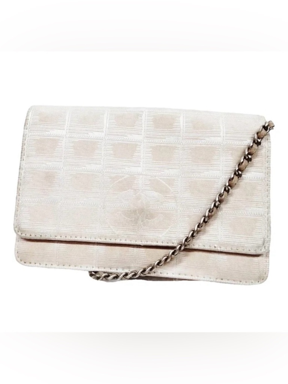 Chanel Travel Wallet on a Chain Purse in Beige
